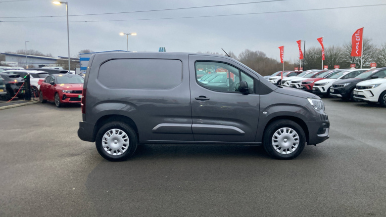 Vauxhall Combo Cargo E-L1 2300 100kW Pro 50kWh H1 Van Auto